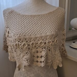 Vintage Crochet Shawl - Beautiful!!
